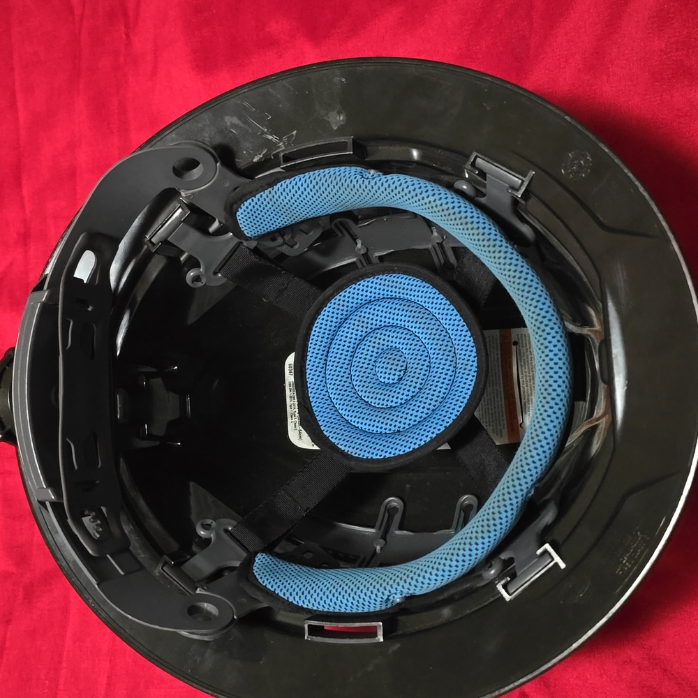 Klein Tools Black Hard Hat with Built In Light - Picture 6 of 7